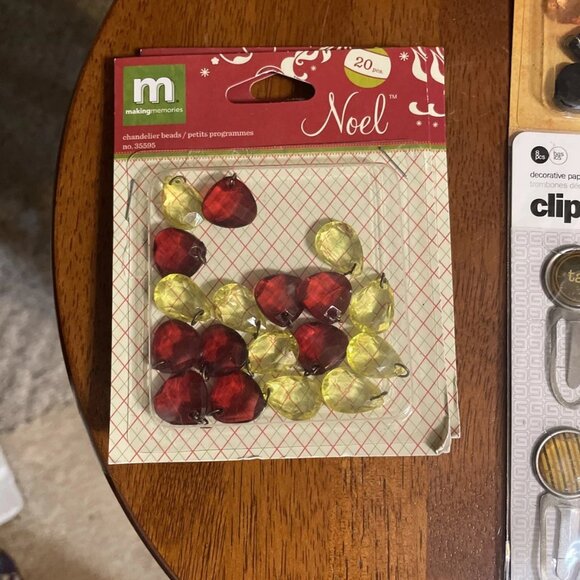 Making Memories Noel & Toil & Trouble Chandelier Beads & Paper Clips Bundle - Picture 2 of 4